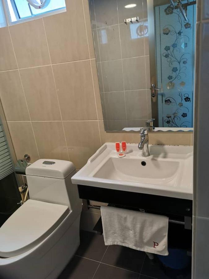 Palace Inn Miri Εξωτερικό φωτογραφία
