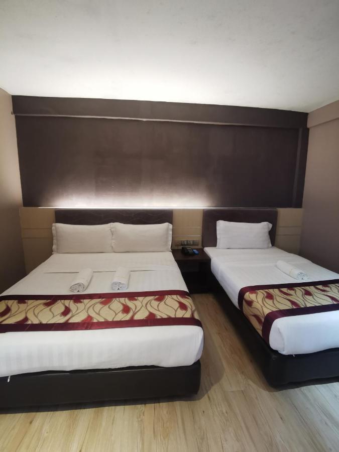 Palace Inn Miri Εξωτερικό φωτογραφία