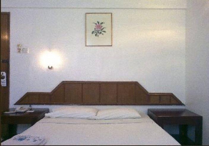 Palace Inn Miri Δωμάτιο φωτογραφία