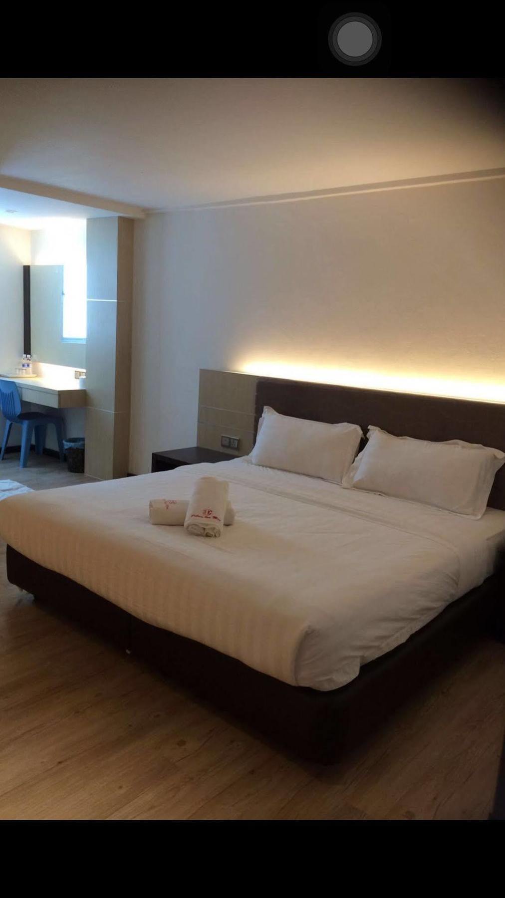 Palace Inn Miri Εξωτερικό φωτογραφία